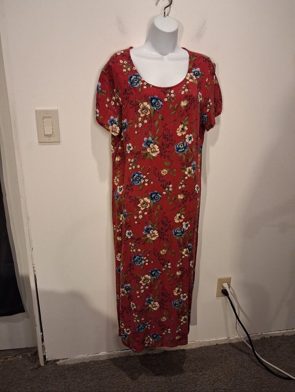 Studio Ease Size 18 Red Floral Print Maxi Dress